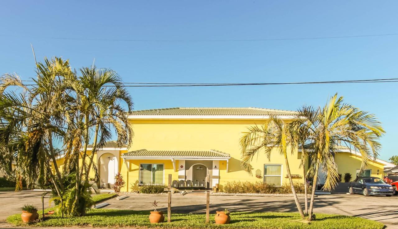 Seatuit Condominiums With Boat Slip Cape Coral Bagian luar foto